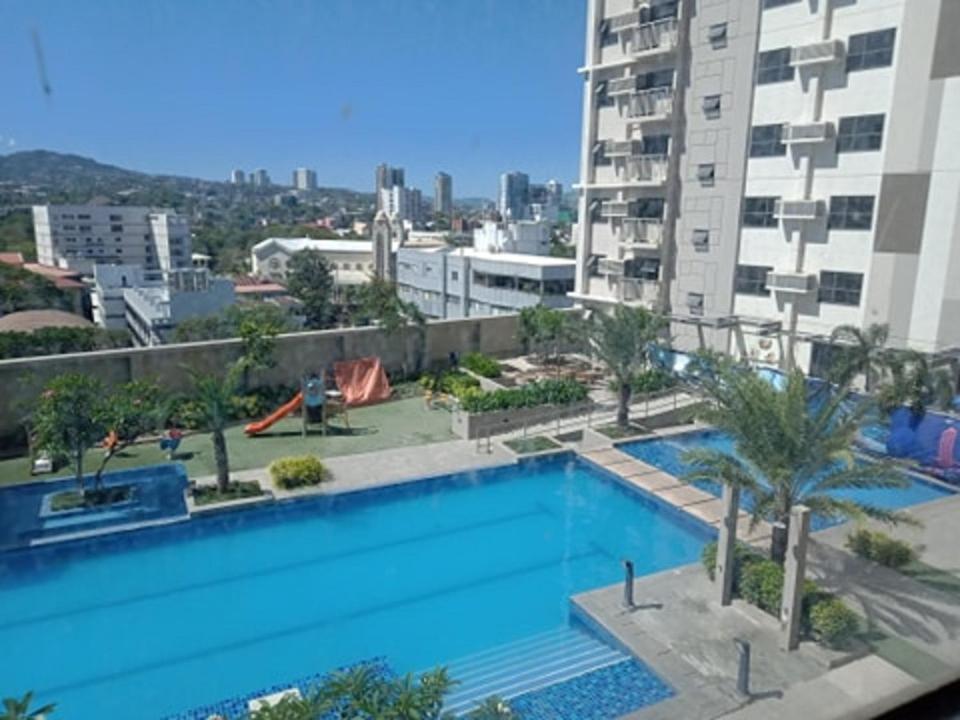 Horizon 101 A4 Near Robinson Mall Free Pool Wifi Cebu Екстер'єр фото